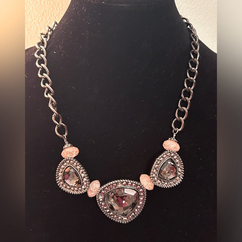 Elegant Black and Pink Statement Necklace